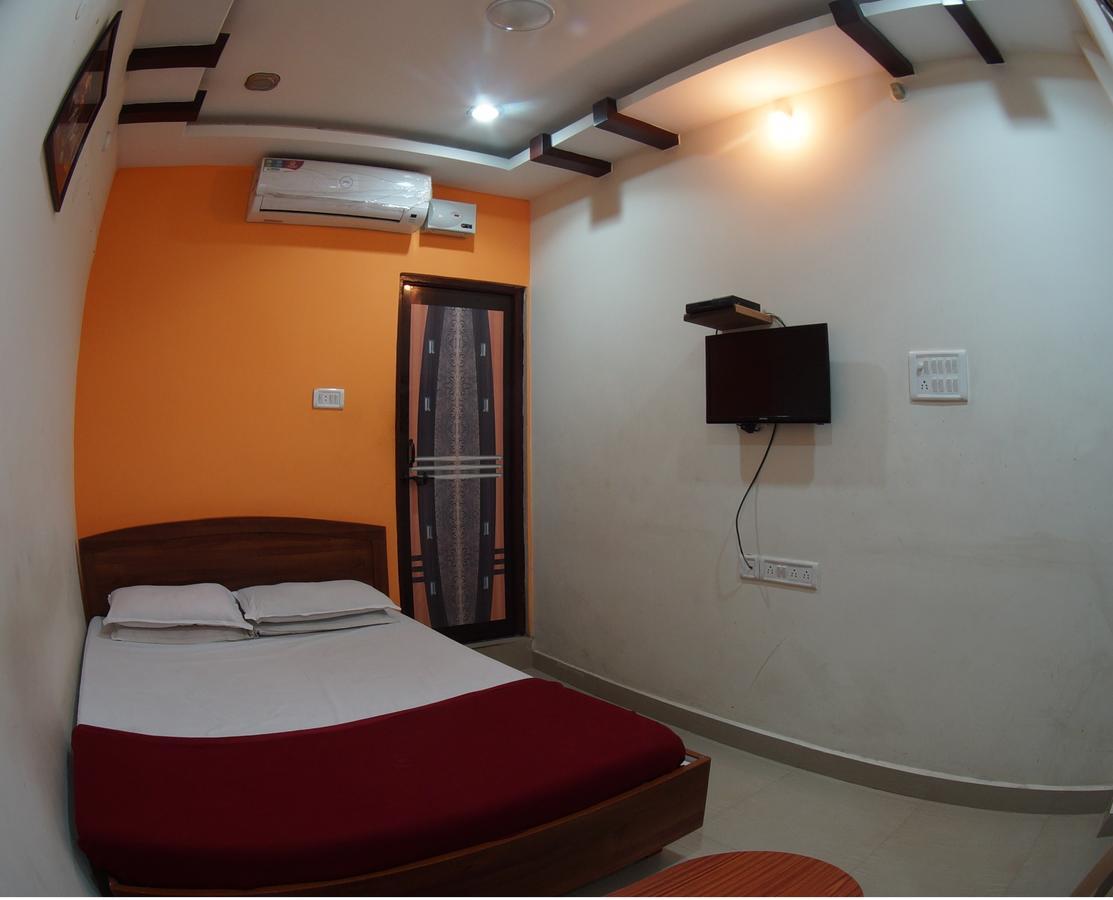 Oyo Flagship 74392 Hotel Mahesh Residency Hyderabad Ngoại thất bức ảnh
